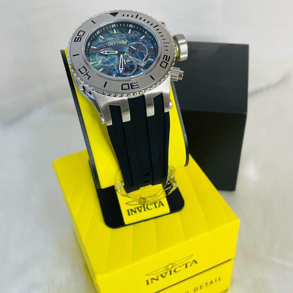 *SOLD* New Invicta Subaqua Men’s Watch with Abalone Dial 52mm - Picture 7 of 11